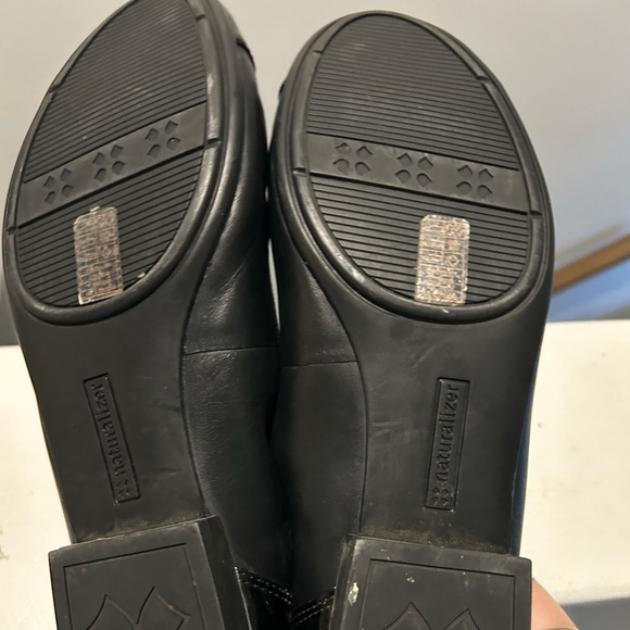 Ladies black suede boots - Picture 2 of 5